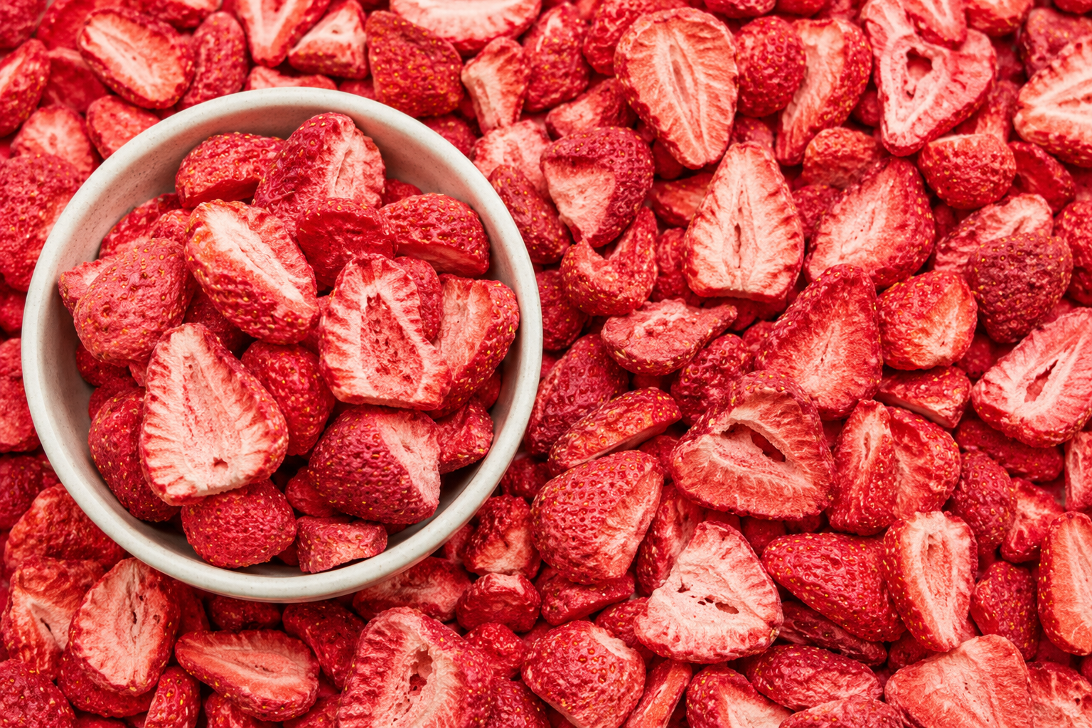 Freeze-dried strawberry